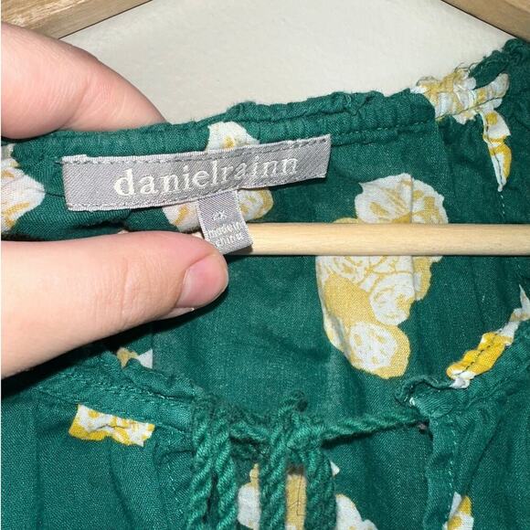 Daniel Rainn Plus 2X Green Floral Ruffle Blouse Linen Cotton Peasant Top - Picture 3 of 7